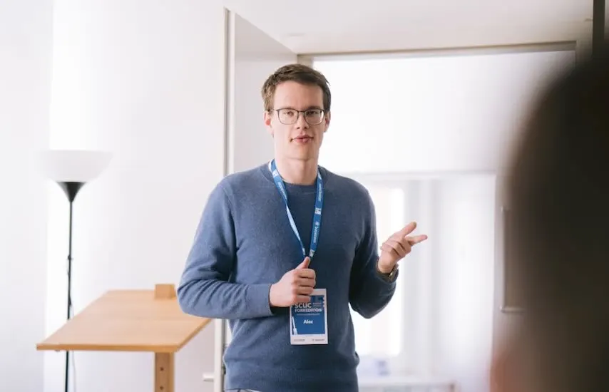 Alex Jank during his talk on Symfony CLI and Docker at SCUC 2025 in Cologne